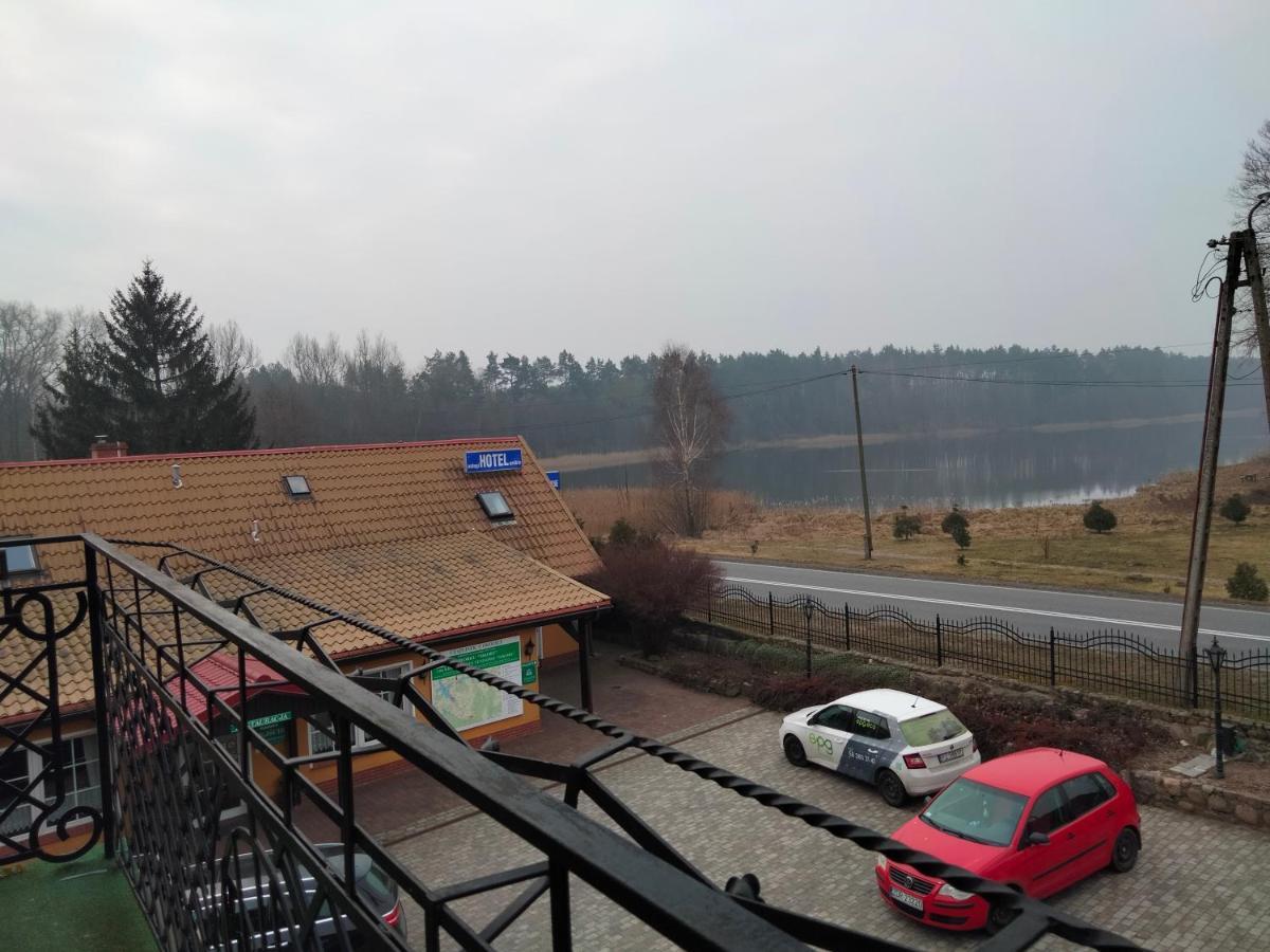 Zajazd Restauracja Machliny 外观 照片