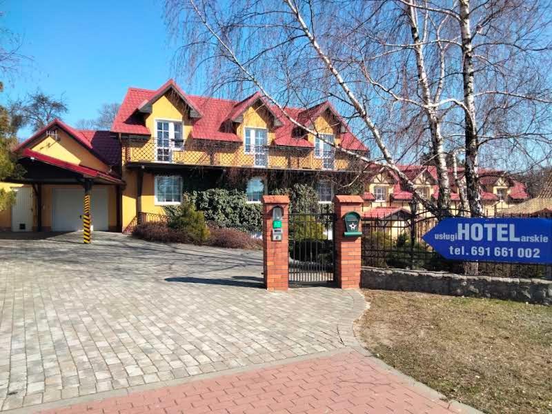 Zajazd Restauracja Machliny 外观 照片