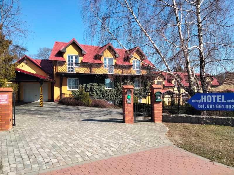 Zajazd Restauracja Machliny 外观 照片